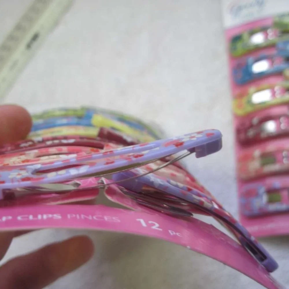 12 Goody Girls Snap Hair Clips Flowers Flexible Plastic Cover Shifts Heather